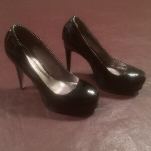 Madden Girl Black Patent 4 1/2 inch heels, size 7